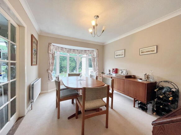 4 bed Detached for sale Image 6