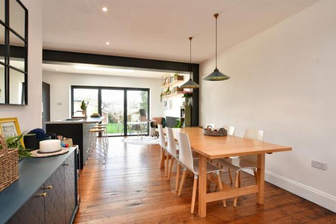 Kitchen/ Dining Area