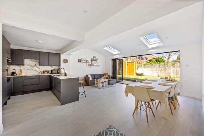 Kitchen / Dining Room