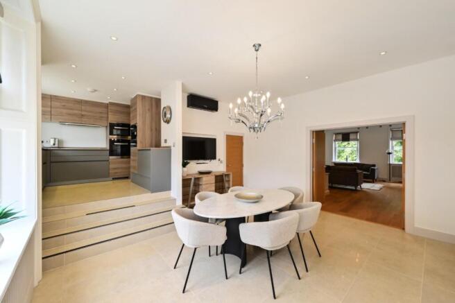 4-17-Lowndes-Square (2).JPG