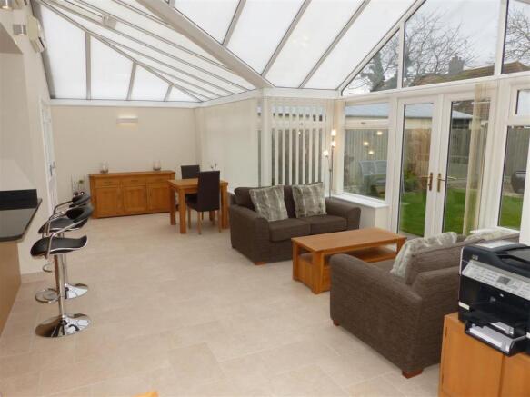 Conservatory/Family 