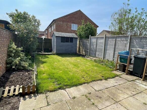 Rear Garden.,.jpg