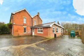 28 Cuckoos Rest, Fairwood Road, Westbury BA13 4EL