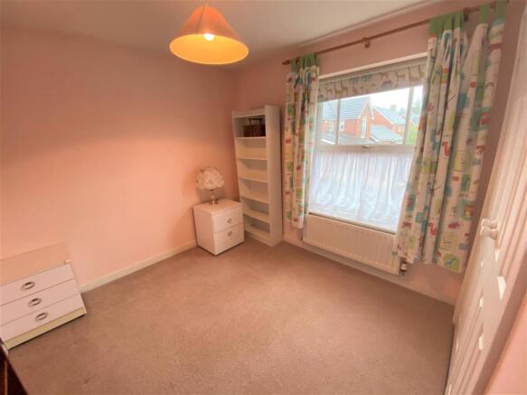 BEDROOM 2