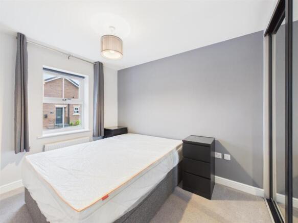 2 bed Semi-Detached Bungalow for sale Image 5