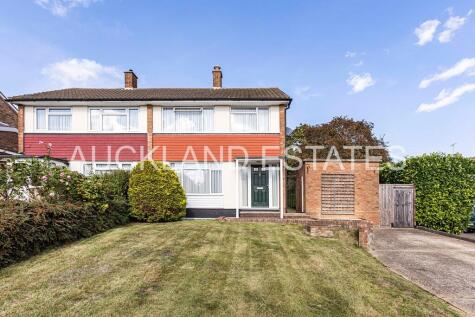 Hatherleigh Gardens , Potters Bar