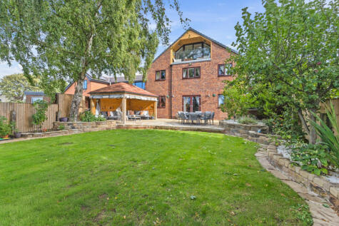 Dearne Hall Road, Barugh Green, S75