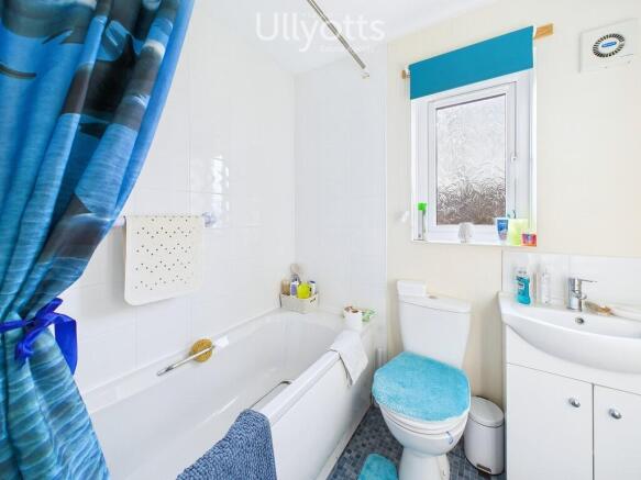 2 bed Semi-Detached for sale Image 8