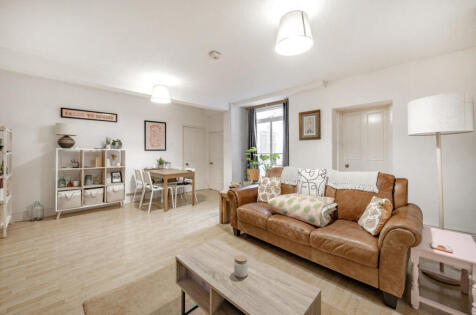 Hewlett Road, Cheltenham, Gloucestershire, GL52