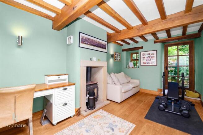 4 bed Detached for sale Image 11