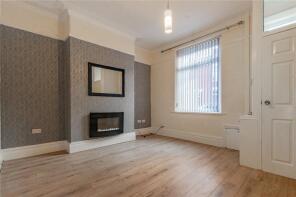 18, Bredbury Street, Oldham OL9 8QW