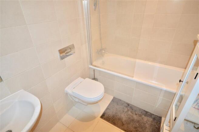 2 bed Flat to rent Image 9