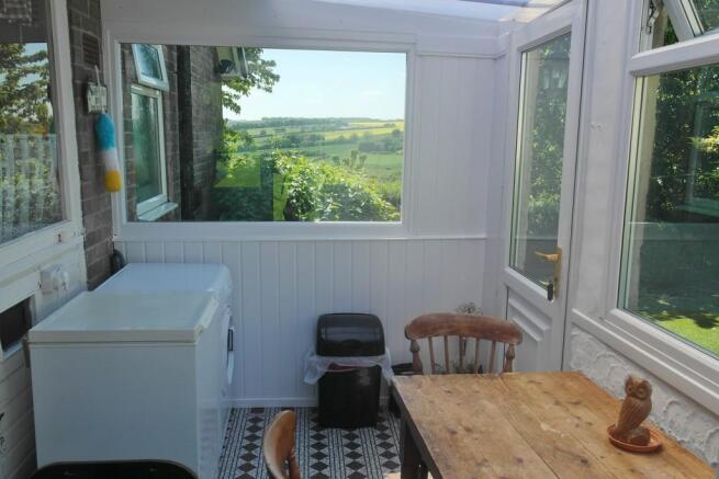 Entrance Porch / Conservatory