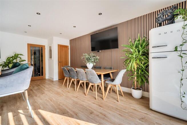 Kitchen/Dining