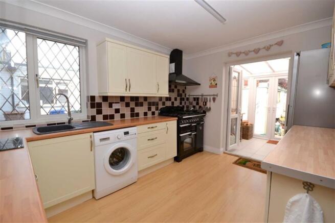 BREAKFAST KITCHEN