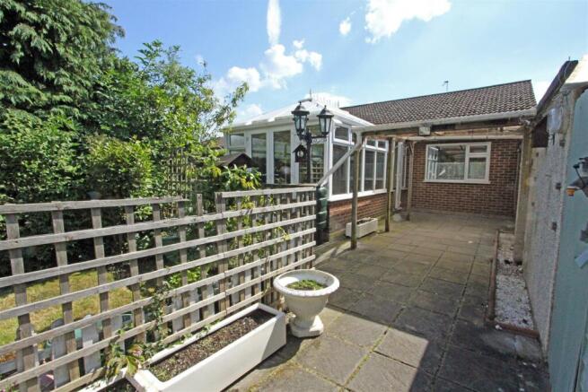 IMG_2473 patio rear.jpg