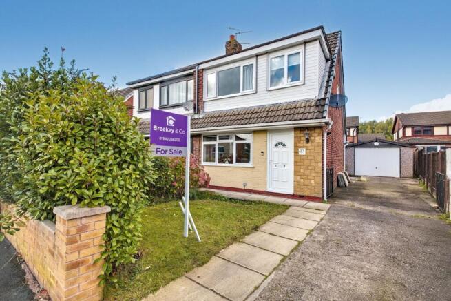 3-bed semi-detached on Russeldene Road, Wigan, WN3, £200,000