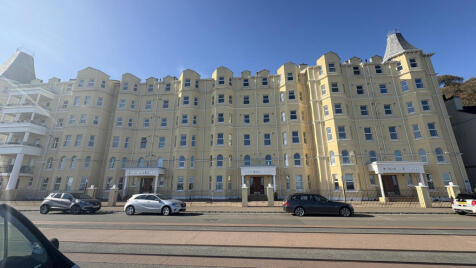 Apt. 19 Piccadilly Court, Queens Promenade, Douglas, IM2 4NS