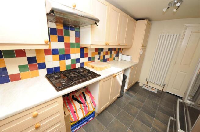 3 bed Semi-Detached for sale Image 10