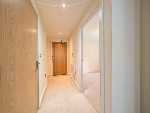 2 bed Apartment for sale Image 10