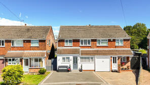 25, St Peters Close, Kettlebrook, Tamworth B77 1BX