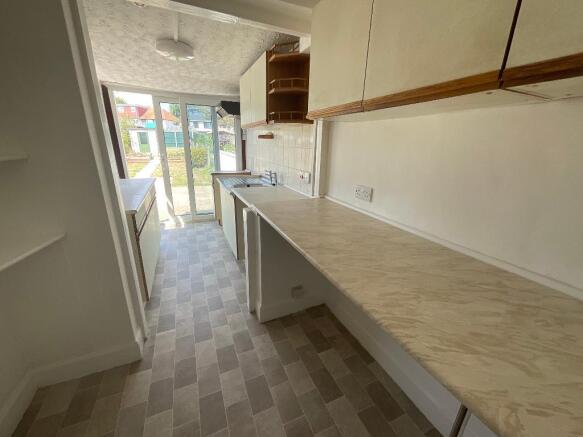 KITCHEN 14'5 x 6'2