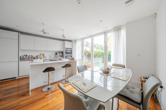 1313107-18-685a89...