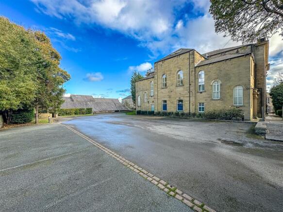 2 bed Penthouse for sale Image 11
