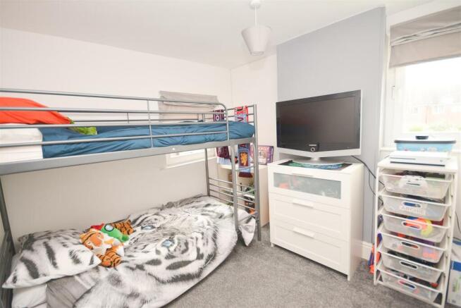 Bed 3.jpg