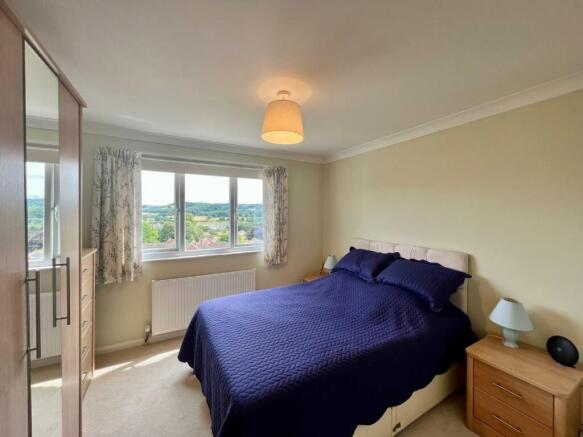 bed 3.jpg