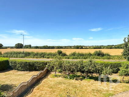 Tuttles Lane West, Picturesque field views to the front, Wymondham, Norfolk