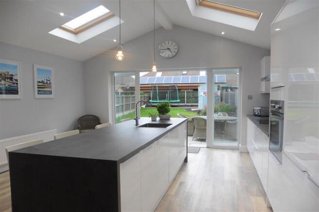 Kitchen 3