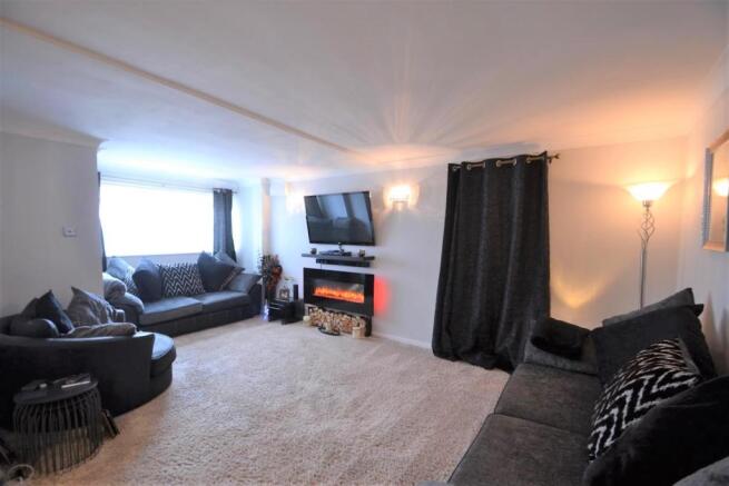 Living/Dining Room