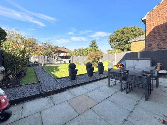 Ambleside close, Bromborough, CH62 photo 2