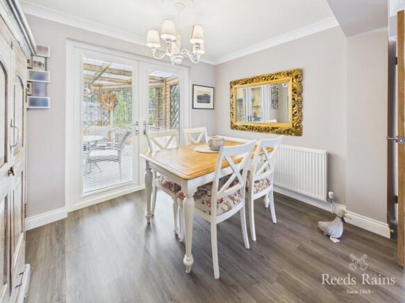 3 bed Semi-Detached for sale Image 5