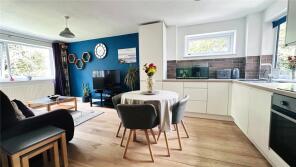 14, St Catherines Court, Rosefield Road, Staines-upon-thames TW18 4NH