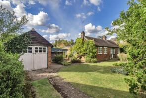 The Bungalow, Lower Green, Leigh TN11 8RU