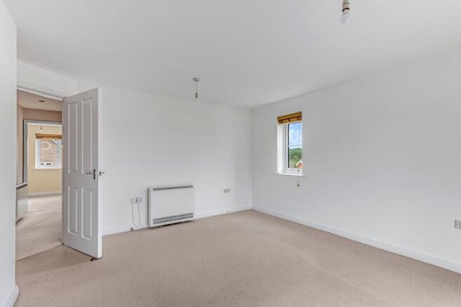 2 bed Flat for sale Image 8