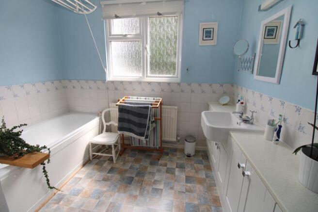 En-Suite Bathroom