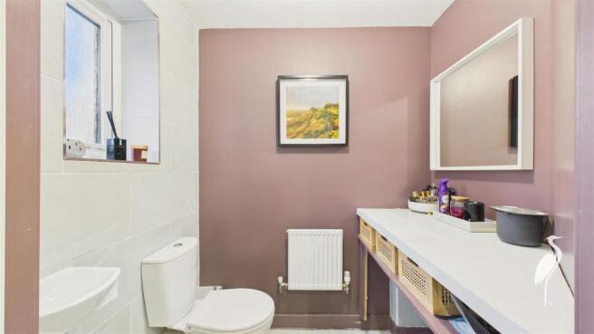 Cloakroom/WC