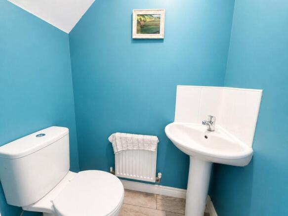 2 bed Terraced for sale Image 8