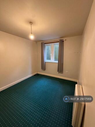 2 bed End of Terrace to rent Image 5