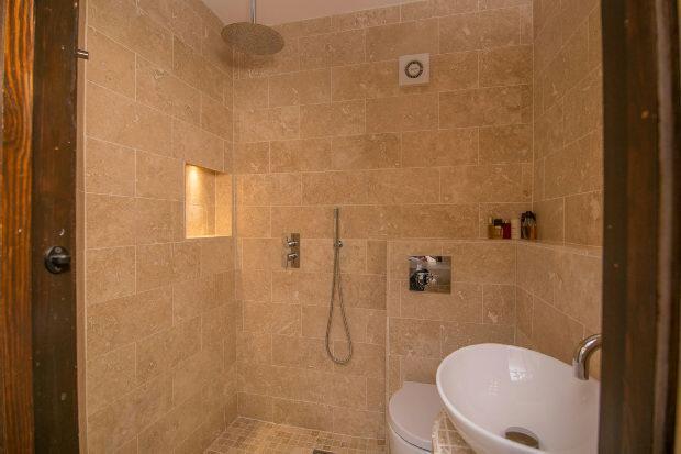 En Suite Wet Room