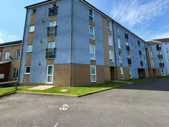 2 bed Ground Flat for sale Image 11