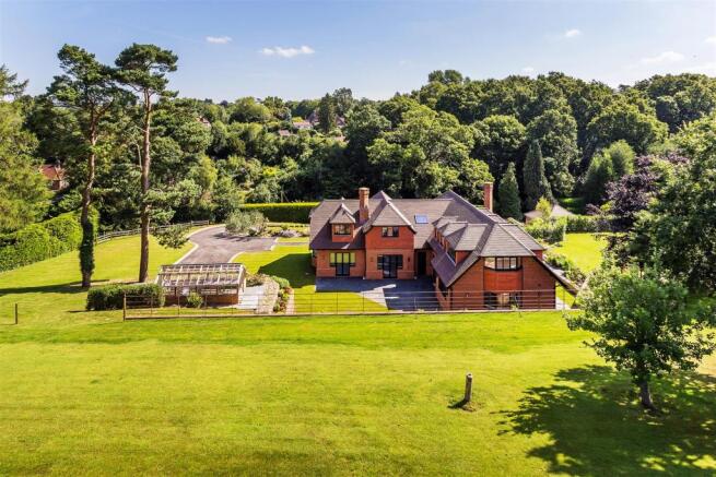 house. estate agency Peaslake