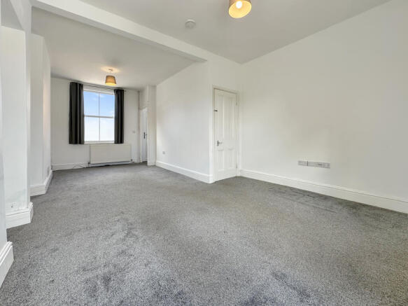 3 bed Terraced for sale Image 5