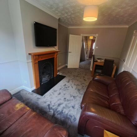 4 bed End of Terrace to rent Image 7