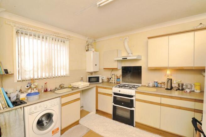 South Terrace, Westfield, Hastings, East Sussex, TN35 photo 4