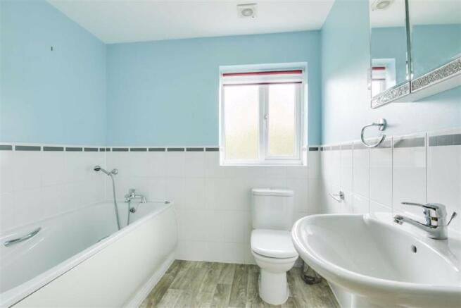 FOUR PIECE BATHROOM