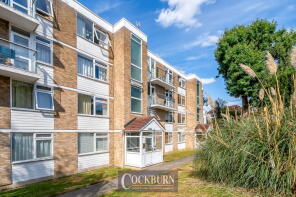 Flat 13, 60 Pickwick Court, West Park, London SE9 4SA